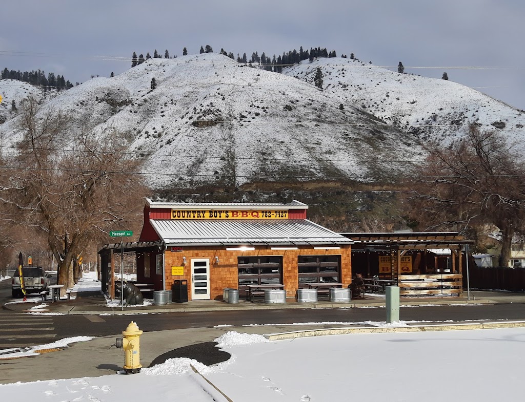 Country Boys BBQ | restaurant | 400 Aplets Way, Cashmere, WA 98815, USA | 5097827427 OR +1 509-782-7427