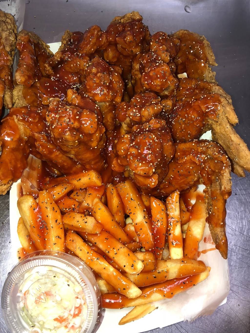 Harolds Chicken #41 Schaumburg | meal takeaway | 1318 N Roselle Rd, Schaumburg, IL 60195, USA | 2243536227 OR +1 224-353-6227