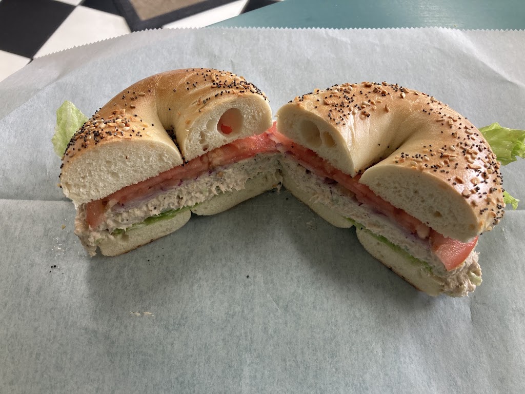 Top Bagels | bakery | 34-05, Broadway, Fair Lawn, NJ 07410, USA | 2017734087 OR +1 201-773-4087