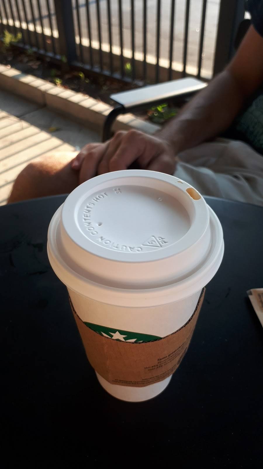 Starbucks | cafe | 17308 Ventura Blvd, Encino, CA 91316, USA | 8189869621 OR +1 818-986-9621