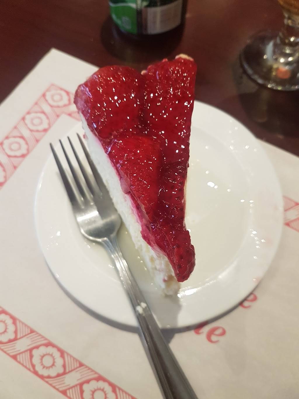 Lachine Arena Pizza & Bar-B-Q | restaurant | 2505 Rue Provost, Lachine, QC H8S 1R2, Canada | 5146376729 OR +1 514-637-6729