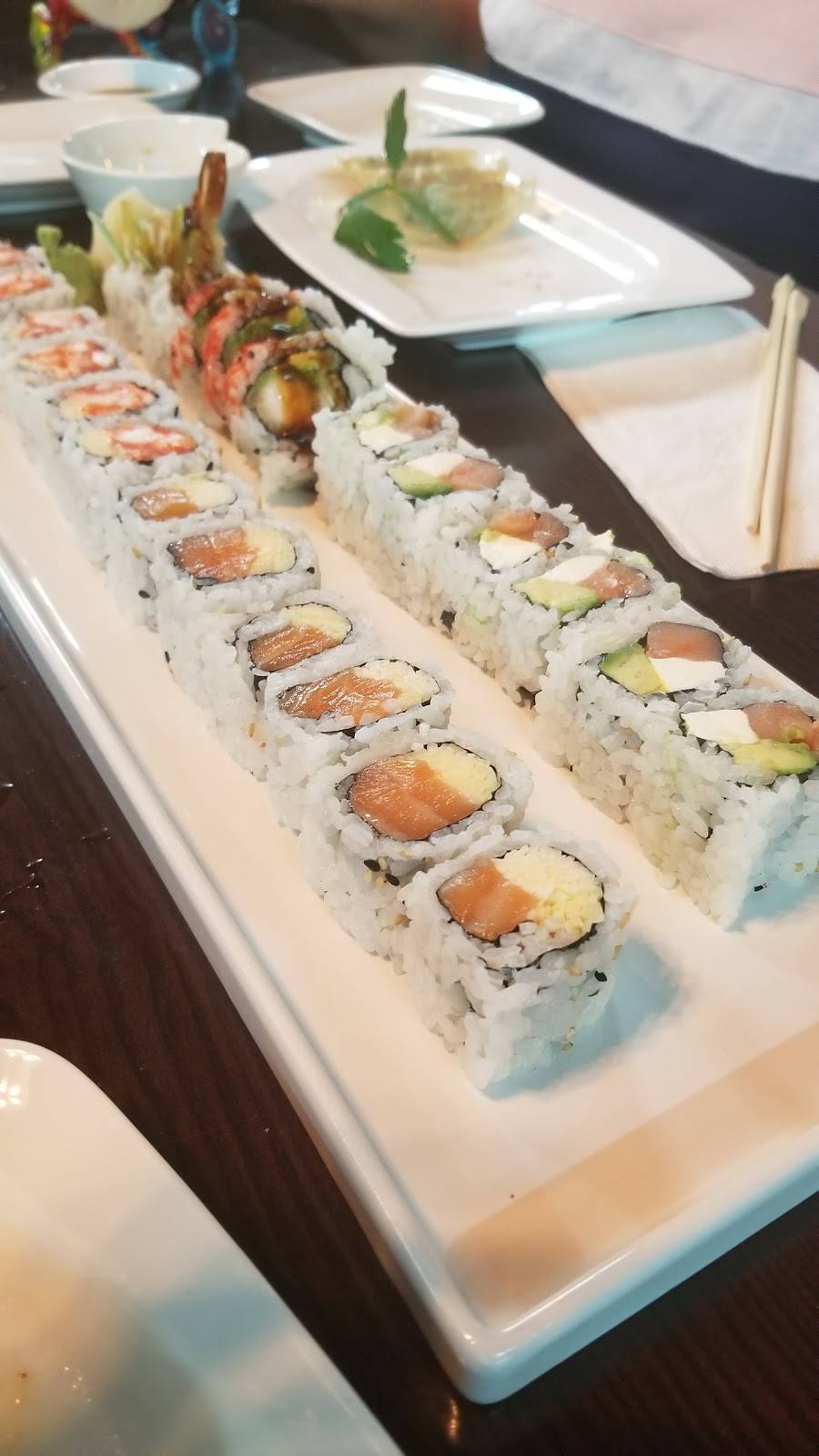 Amber Sushi Asian Bistro | restaurant | 2960 Middletown Rd, Bronx, NY 10461, USA | 7188288808 OR +1 718-828-8808