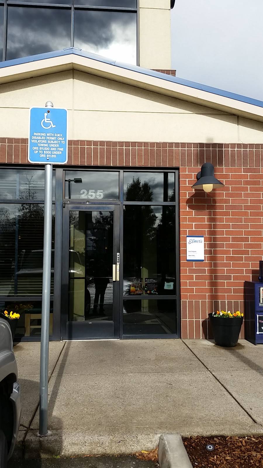 Elmers Restaurant (Woodburn, OR) | restaurant | 255 N Arney Rd, Woodburn, OR 97071, USA | 5039822255 OR +1 503-982-2255