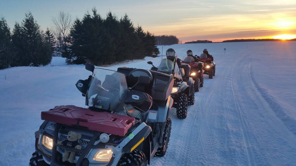 Valentine | restaurant | 15460 Grand rang Saint-François, Saint-Hyacinthe, QC J2T 5H1, Canada | 4507747761 OR +1 450-774-7761