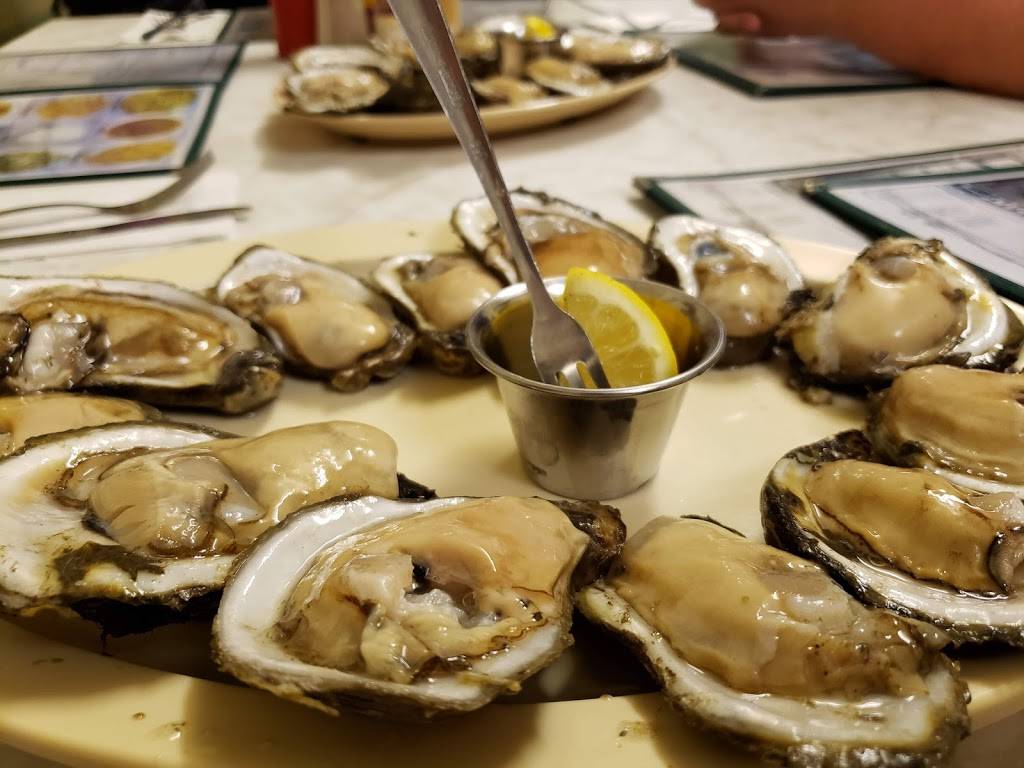 Casamentos Restaurant | restaurant | 4330 Magazine St, New Orleans, LA 70115, USA | 5048959761 OR +1 504-895-9761