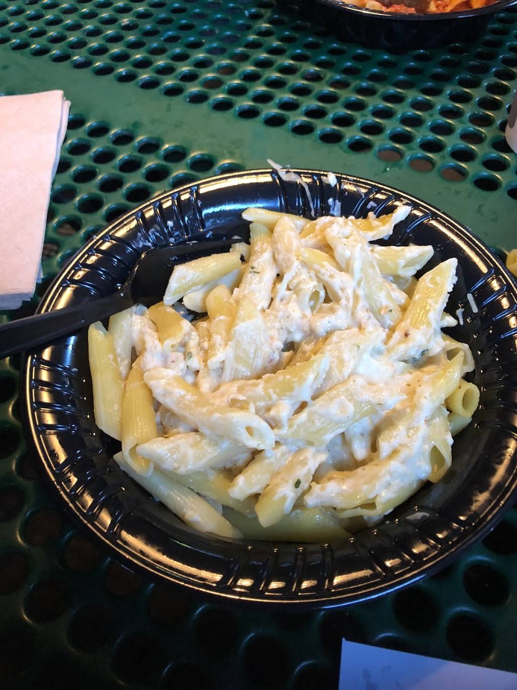 Luigis Pizza | restaurant | 100 Universal City Plaza, Universal City, CA 91608, USA | 8008648377 OR +1 800-864-8377