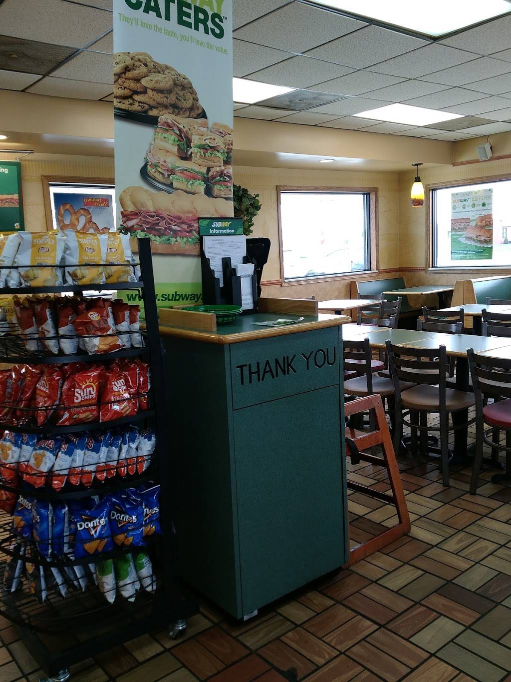 Subway | restaurant | 404 S Henrietta St, Effingham, IL 62401, USA | 2173478881 OR +1 217-347-8881
