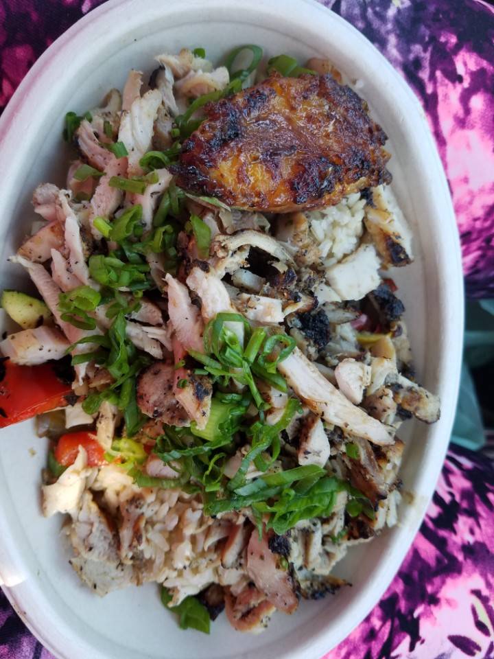 Grilled Fraiche | restaurant | 5800 West Blvd, Los Angeles, CA 90043, USA | 3233898888 OR +1 323-389-8888