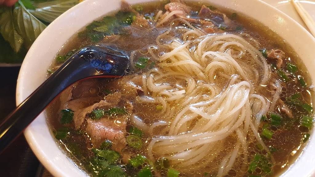 Huong Binh Bakery | restaurant | 6781 Wilson Blvd, Falls Church, VA 22044, USA | 7032379228 OR +1 703-237-9228