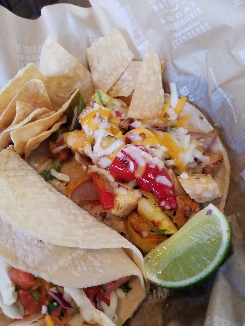 Sharkys | restaurant | 24201 Valencia Blvd, Valencia, CA 91355, USA | 6612556400 OR +1 661-255-6400