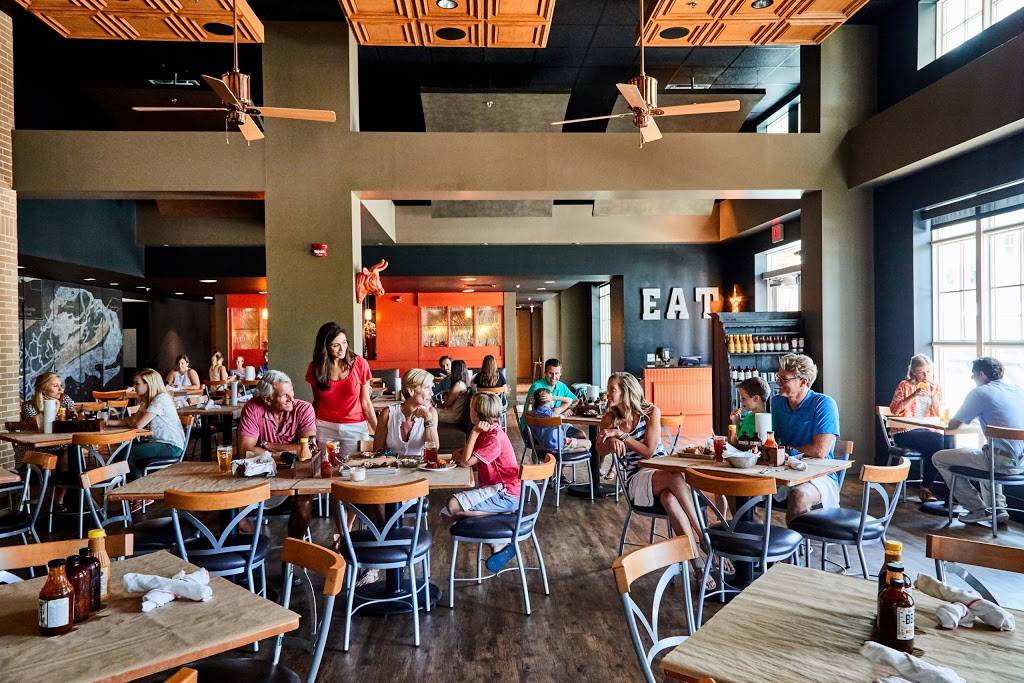 Billy Gs Smokehouse & Salty Goat Bar | restaurant | 5802 Palm Blvd, Isle of Palms, SC 29451, USA | 8438867300 OR +1 843-886-7300