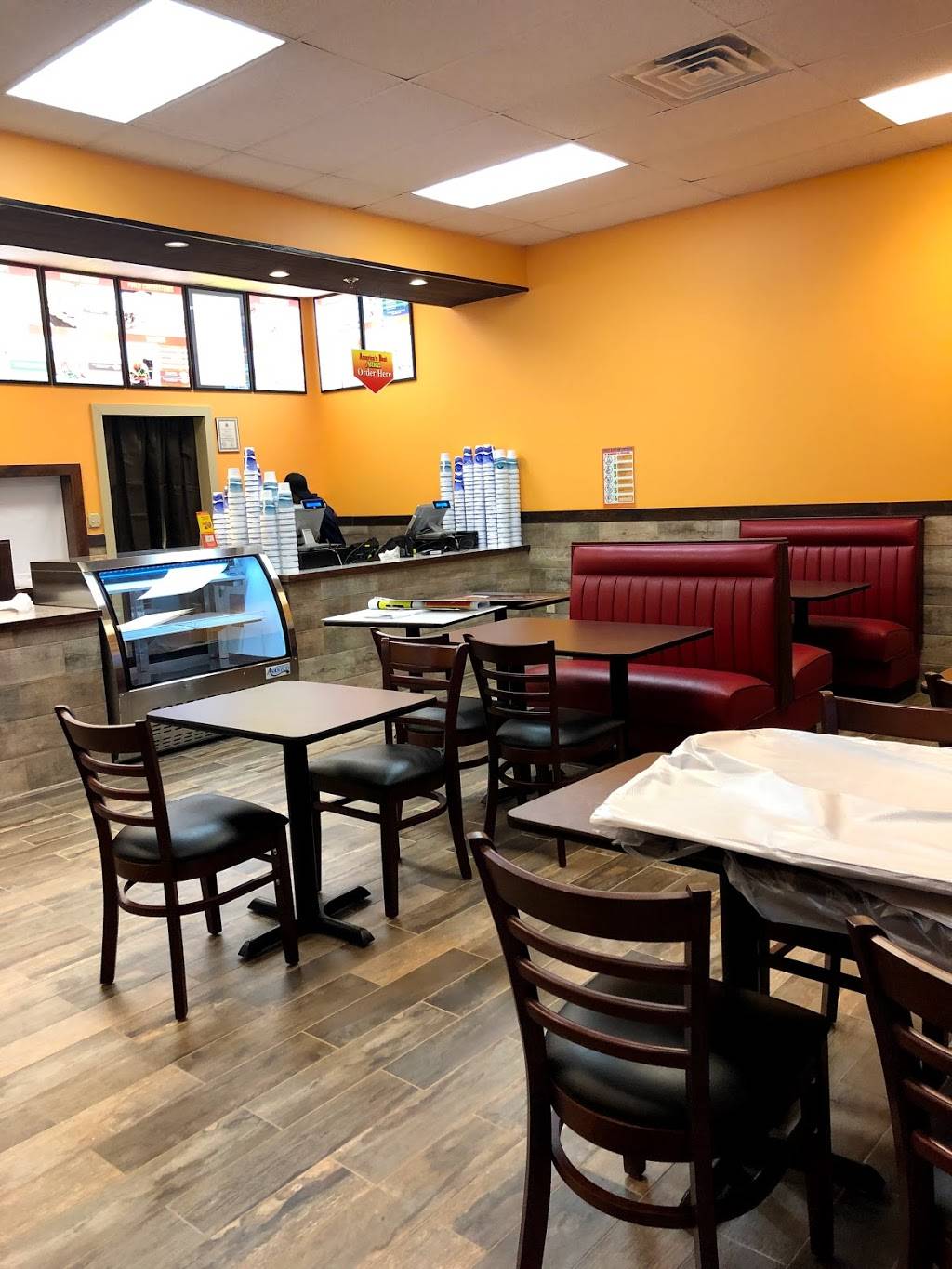 Americas Best Wings | restaurant | 2170 Coliseum Dr suite e, Hampton, VA 23666, USA | 7572512570 OR +1 757-251-2570