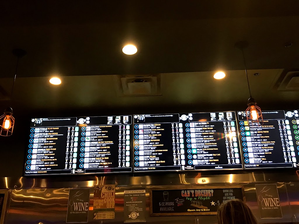 Bluffview Growler | restaurant | 3850 W Northwest Hwy #1190, Dallas, TX 75220, USA | 4696072337 OR +1 469-607-2337