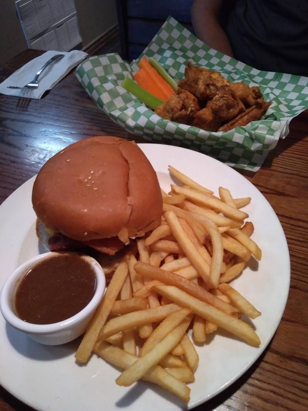 Mama Rosa | meal delivery | 589 N Service Rd, Mississauga, ON L5A 1B2, Canada | 9052720194 OR +1 905-272-0194