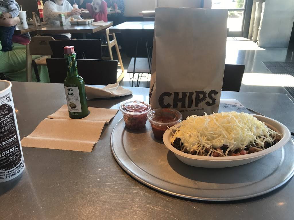 Chipotle Mexican Grill | restaurant | 1031 Montgomery Hwy Ste 111, Vestavia Hills, AL 35216, USA | 2058231053 OR +1 205-823-1053