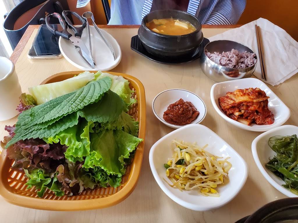 Ahzimae ZipBap | restaurant | 6068 Yonge St, North York, ON M2M 3W6, Canada | 4165122007 OR +1 416-512-2007