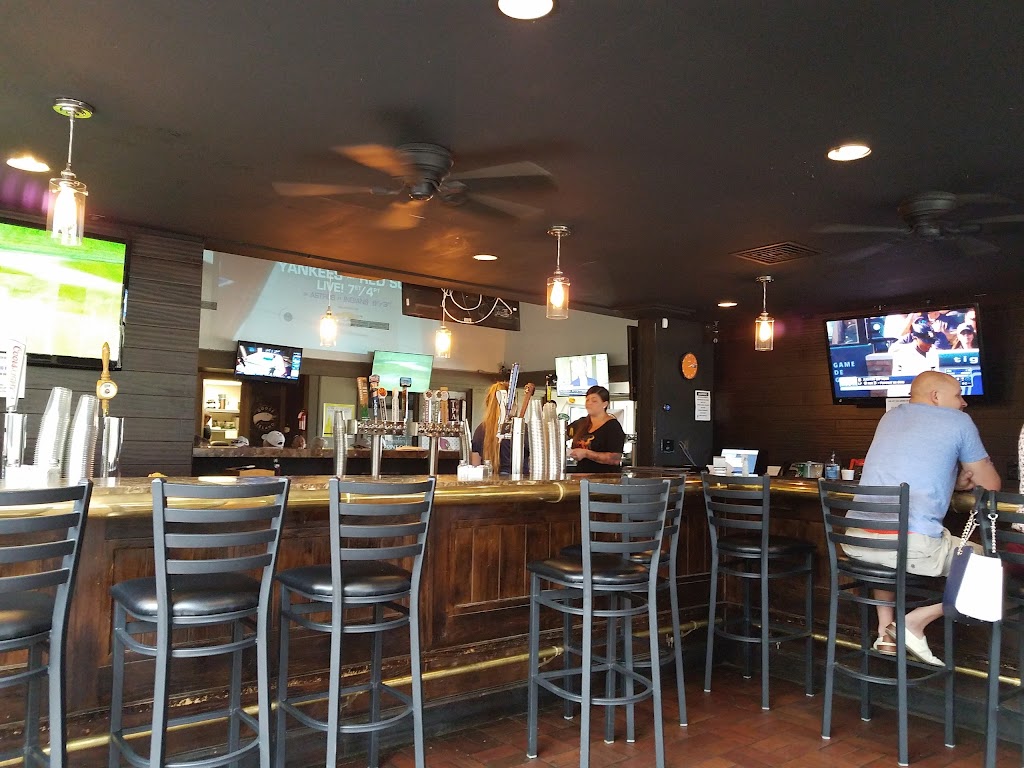 Great Eagle Bar & Grill | restaurant | 17091 N Happy Trails Blvd, Surprise, AZ 85374, USA | 6235846045 OR +1 623-584-6045