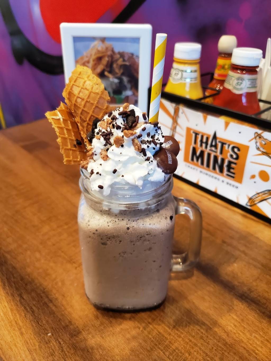 Thats Mine Burgers | restaurant | 14831 Biscayne Blvd, North Miami Beach, FL 33181, USA | 3057052143 OR +1 305-705-2143