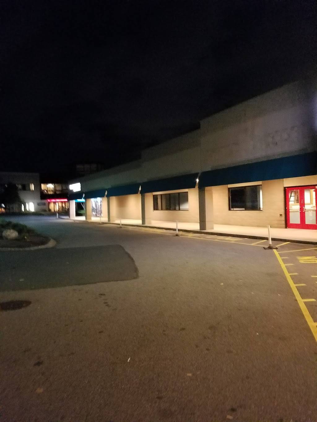 Subway Restaurants | restaurant | 10 Wall St, Burlington, MA 01803, USA | 7817508354 OR +1 781-750-8354