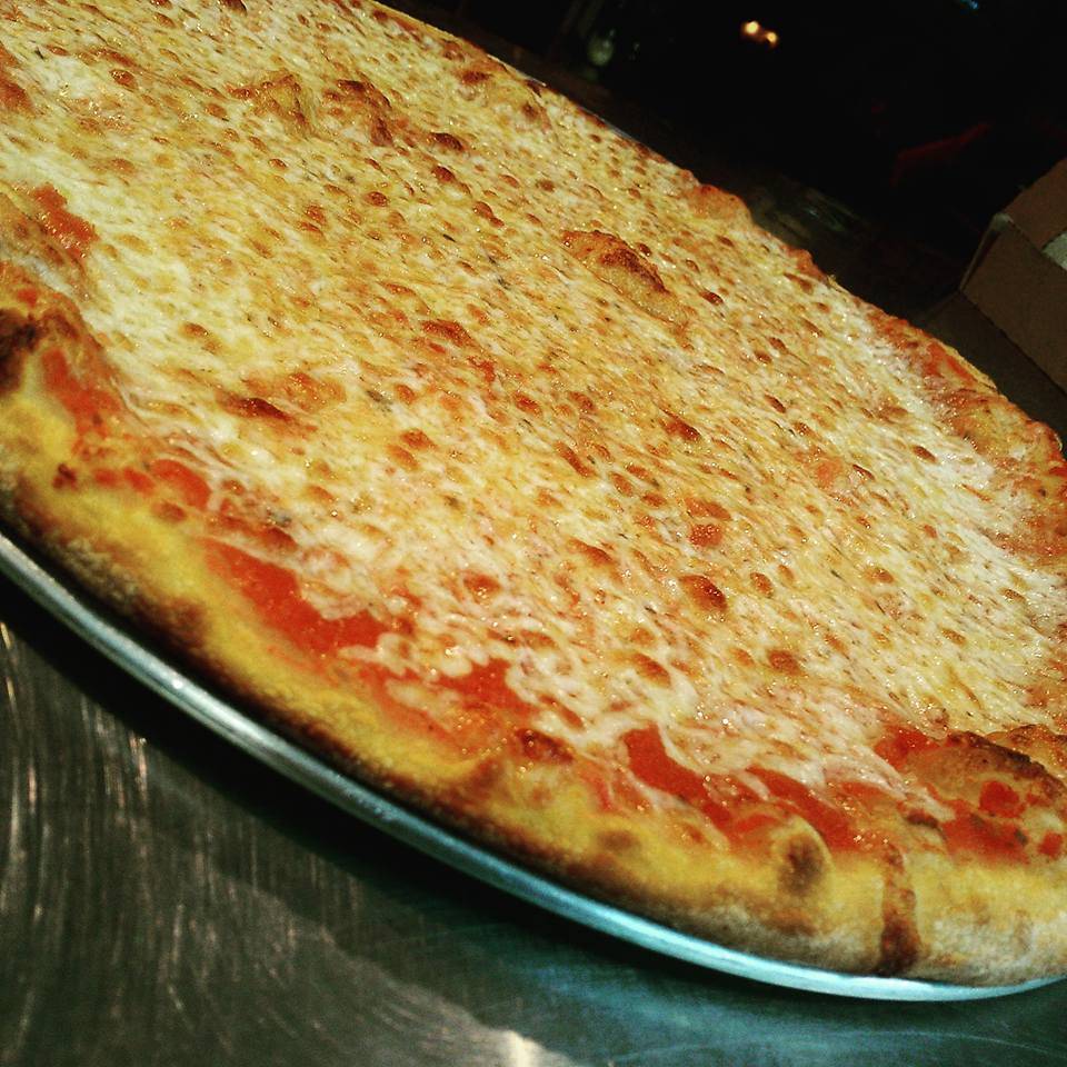 Deadrise Pies | restaurant | 425 Mason Ave, Cape Charles, VA 23310, USA | 7573316232 OR +1 757-331-6232