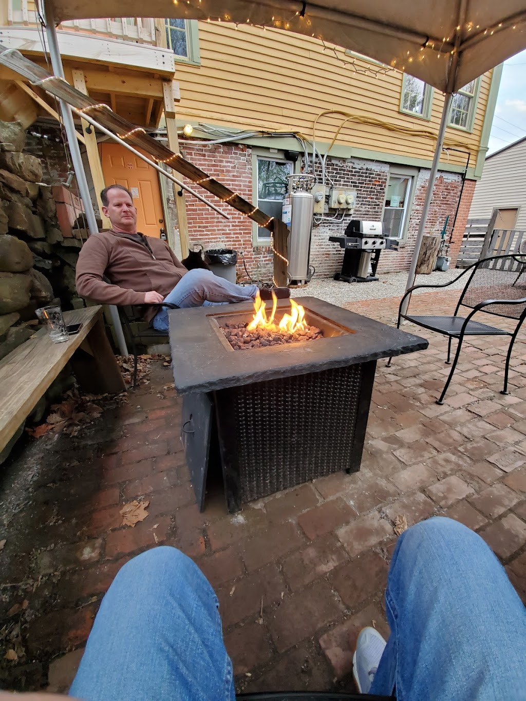 Black Pond Brews | restaurant | 1001 Hartford Pike, Dayville, CT 06241, USA | 8602075295 OR +1 860-207-5295