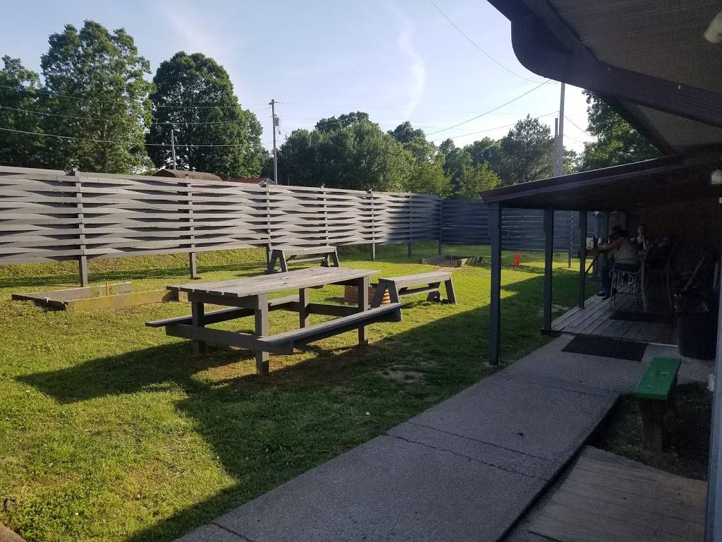 Waynes Bar and Grill | restaurant | 1654 TN-120, Big Rock, TN 37023, USA | 9313056061 OR +1 931-305-6061