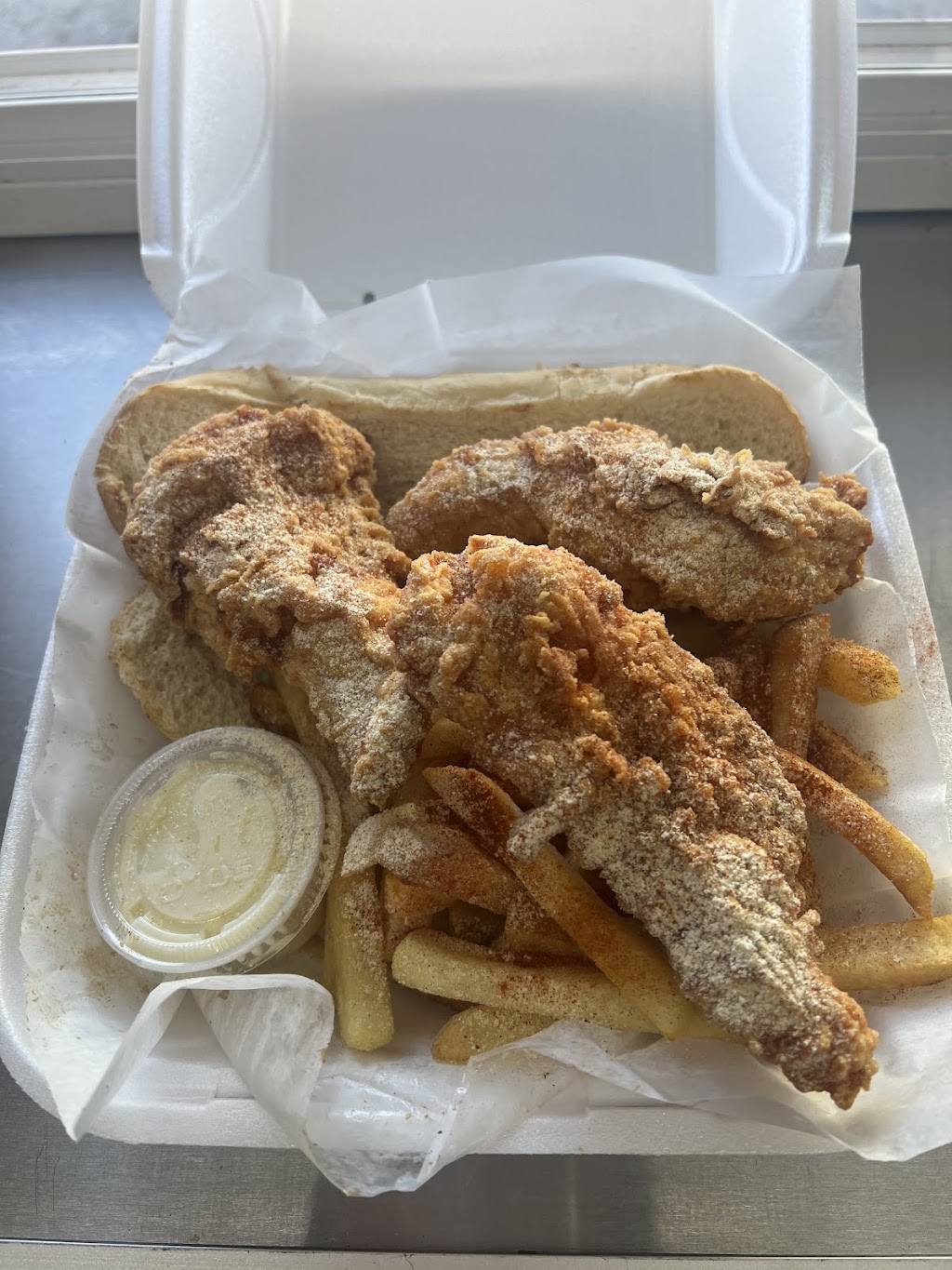 Food on Wheelz | restaurant | 22701 Gratiot Ave, Eastpointe, MI 48021, USA | 3134603157 OR +1 313-460-3157