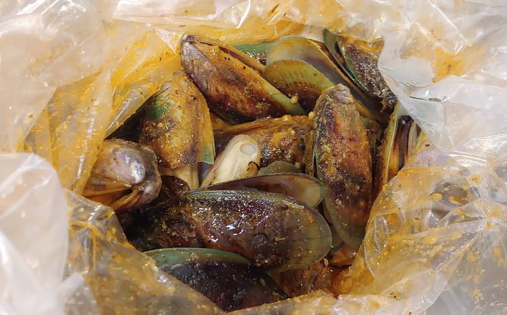 The Crab Station - El Paso | restaurant | 6450 N Desert Blvd c104, El Paso, TX 79912, USA | 9152496411 OR +1 915-249-6411