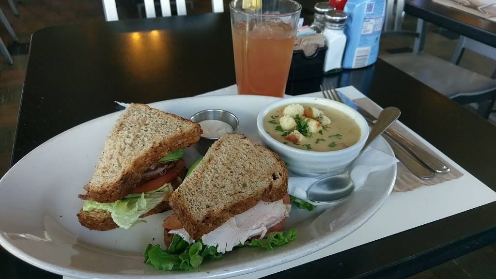 Blue Star | restaurant | 2200 E 15th St, Los Angeles, CA 90021, USA | 2136272022 OR +1 213-627-2022