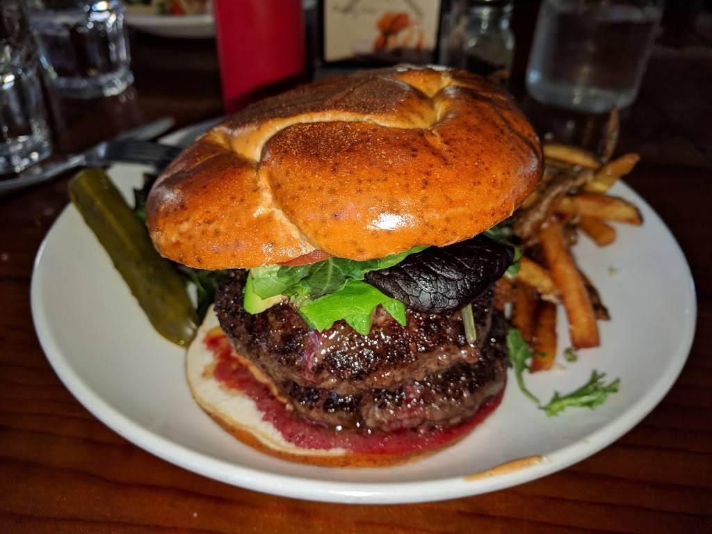 Railroad Station Bar and Grill | restaurant | 114 Railroad Ave, Cloverdale, CA 95425, USA | 7078944779 OR +1 707-894-4779