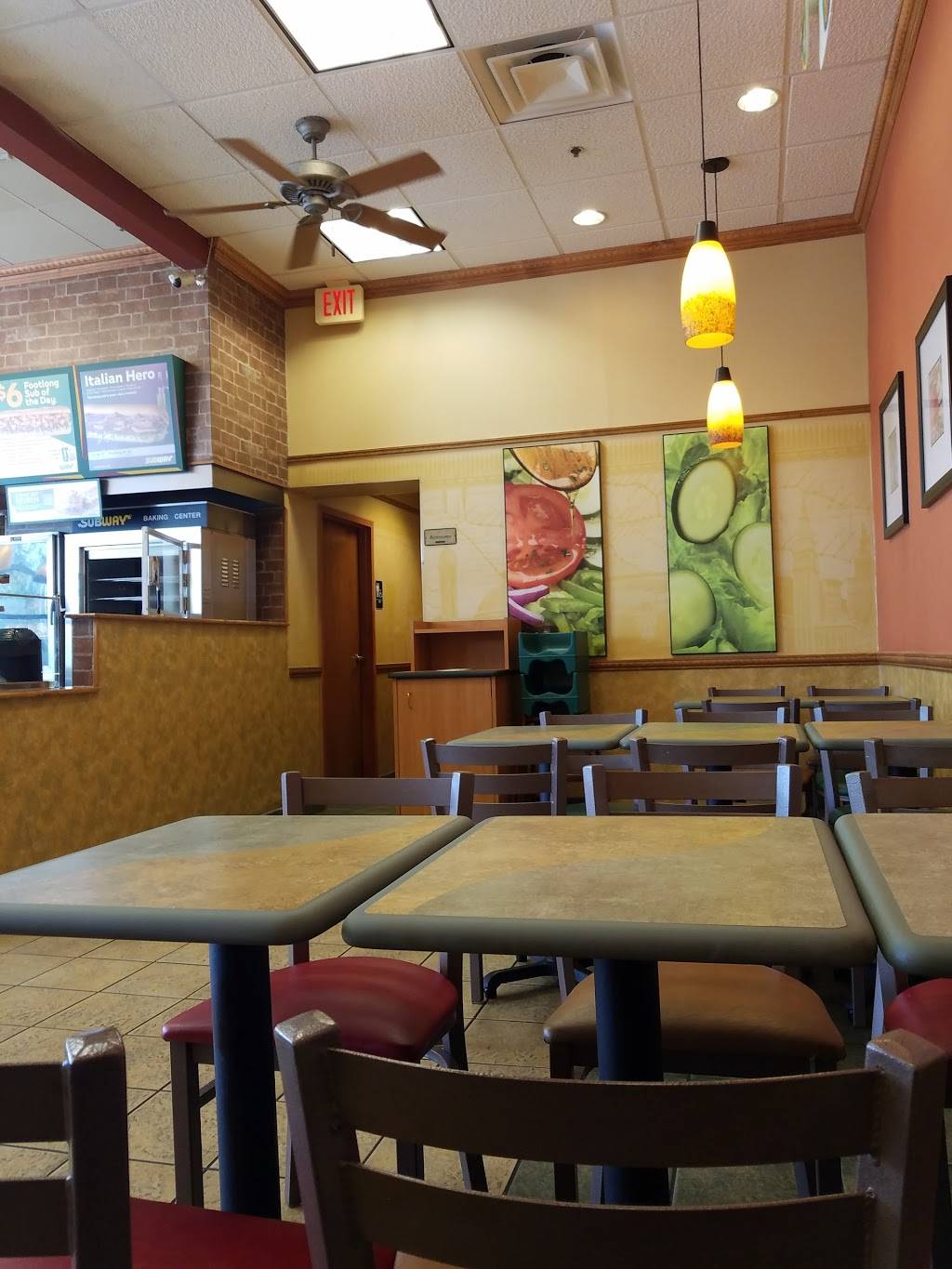 Subway Restaurants | restaurant | 5898 Leesburg Pike, Falls Church, VA 22041, USA | 7038200600 OR +1 703-820-0600