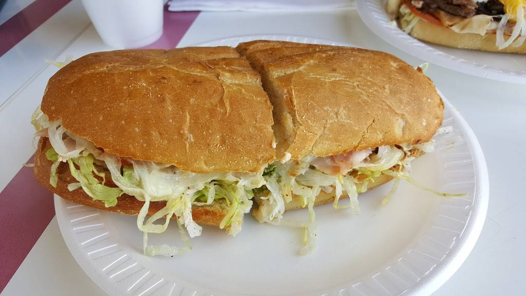 Stewies | restaurant | 804 Lake St S, Forest Lake, MN 55025, USA | 6514645889 OR +1 651-464-5889