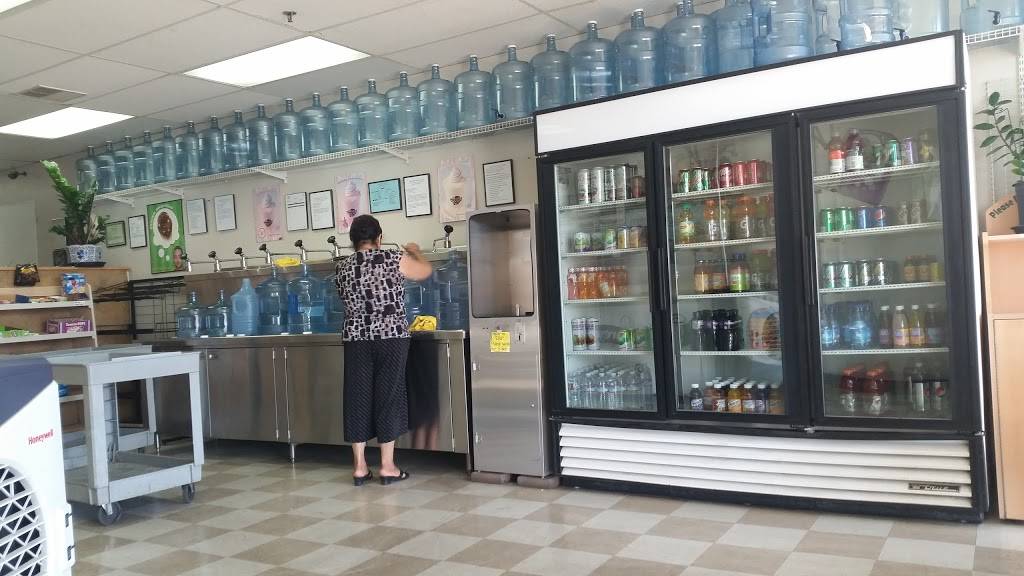 Pure Water & Ice Cream | restaurant | 1835 Ashlan Ave, Clovis, CA 93611, USA | 5593461399 OR +1 559-346-1399