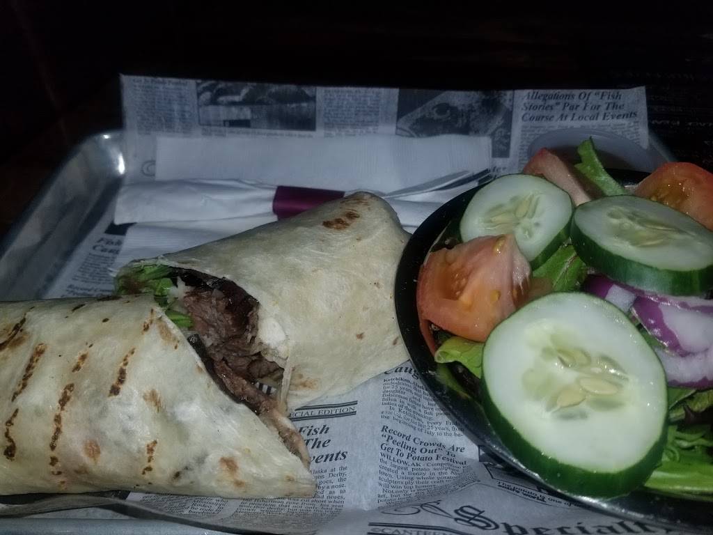 Mary Carrolls | restaurant | 121 Deer Park Ave, Babylon, NY 11702, USA | 6315876181 OR +1 631-587-6181