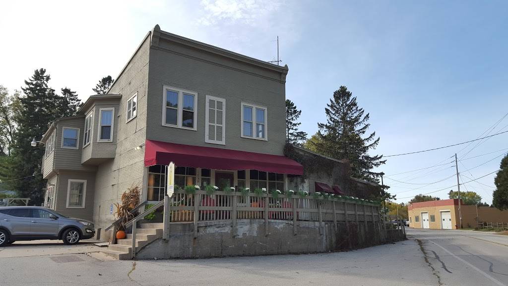 Chives Restaurant | restaurant | 1749 Riverside Dr, Suamico, WI 54173, USA | 9204346441 OR +1 920-434-6441