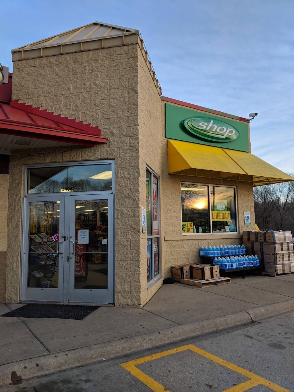 McDonalds | cafe | 24061 W Eames St, Channahon, IL 60410, USA | 8154677995 OR +1 815-467-7995