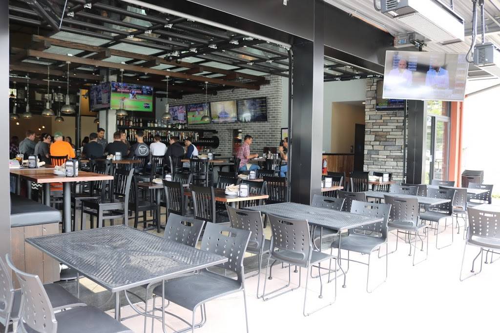 Milestone Tavern | restaurant | 972 Foothill Blvd, San Luis Obispo, CA 93405, USA | 8054394316 OR +1 805-439-4316