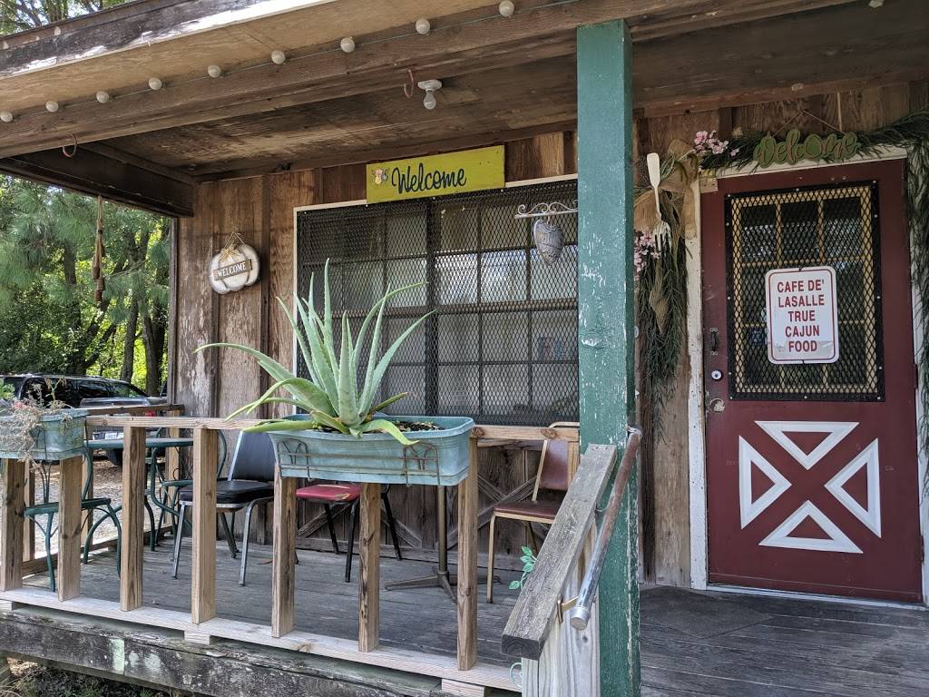 Cafe De La Salle | restaurant | 714 W Lasalle St, Ville Platte, LA 70586, USA | 3373637891 OR +1 337-363-7891