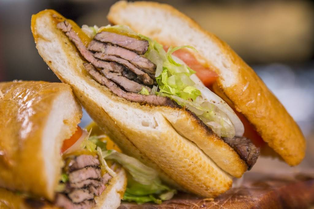 Cluckers Charcoal Chicken | restaurant | 405 Sheridan Rd, Highwood, IL 60040, USA | 8474322582 OR +1 847-432-2582