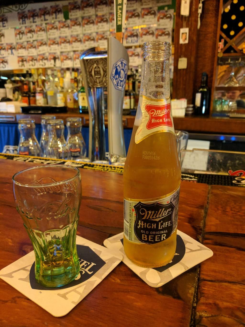 Jerry Ds Saloon | restaurant | 7808 Harford Rd, Parkville, MD 21234, USA | 4106650525 OR +1 410-665-0525