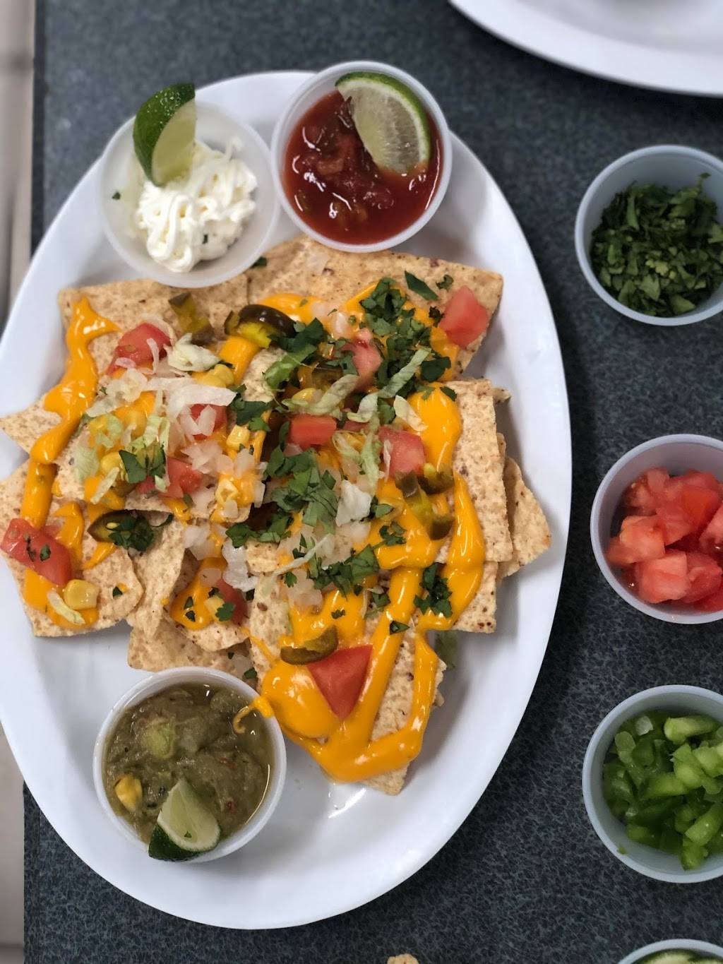 Xtreme Tacos | restaurant | 707 N Goldenrod Rd, Orlando, FL 32807, USA | 4072379199 OR +1 407-237-9199