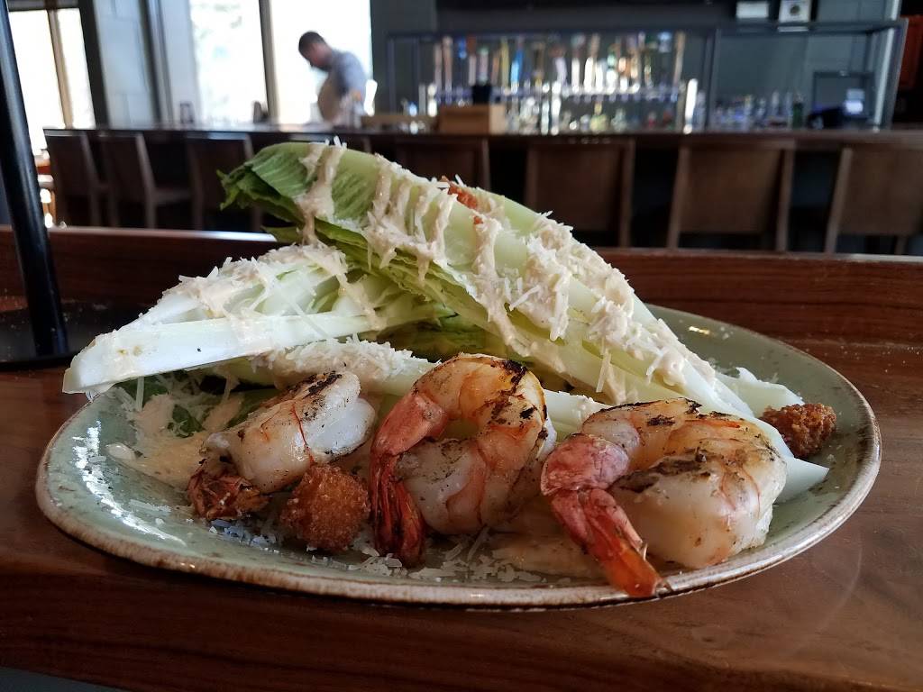 The Roost | restaurant | Topnotch Resort, 4000 Mountain Rd, Stowe, VT 05672, USA | 8022536471 OR +1 802-253-6471