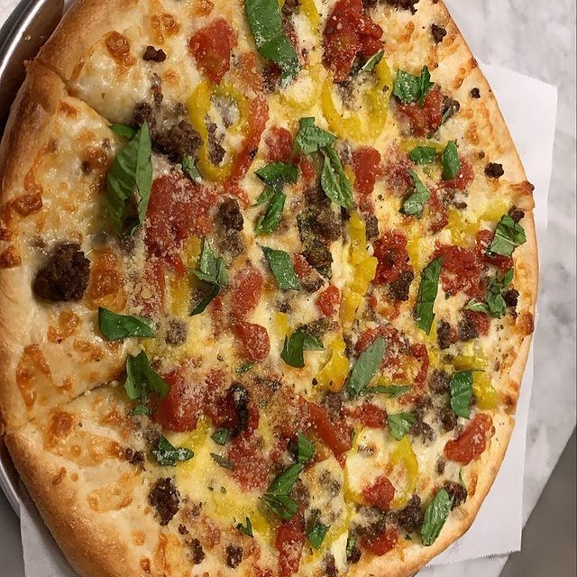 Tronis pizza | meal delivery | 3025 S Federal Hwy, Delray Beach, FL 33483, USA | 5614554461 OR +1 561-455-4461