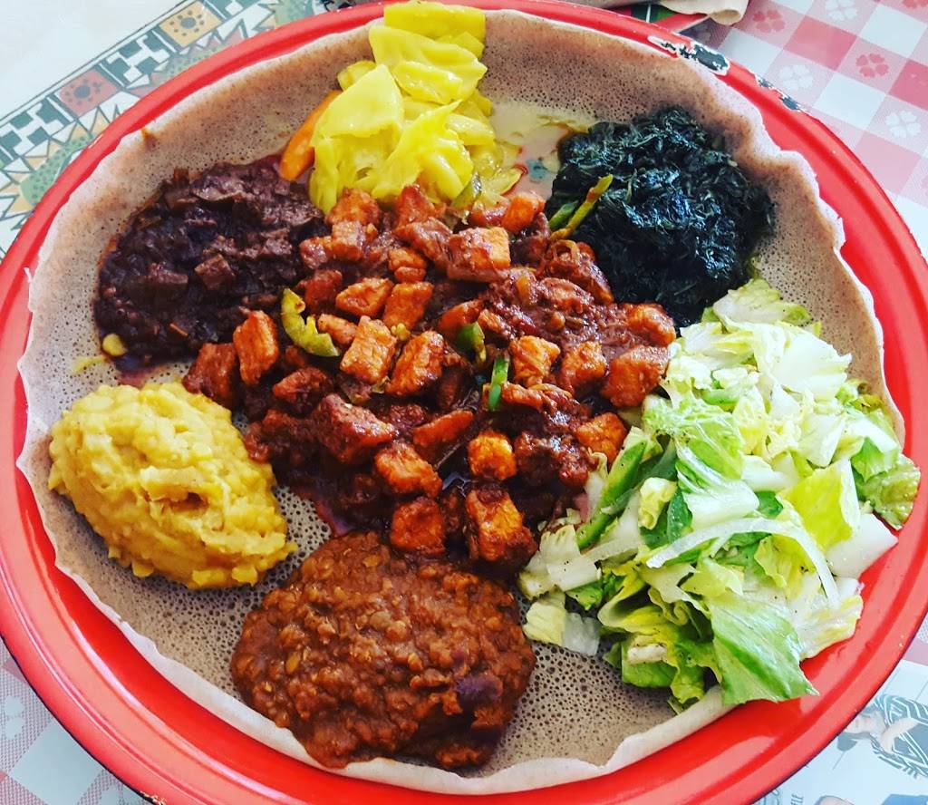 Chef Cafe | restaurant | 2200 S Jackson St, Seattle, WA 98144, USA | 2065682681 OR +1 206-568-2681