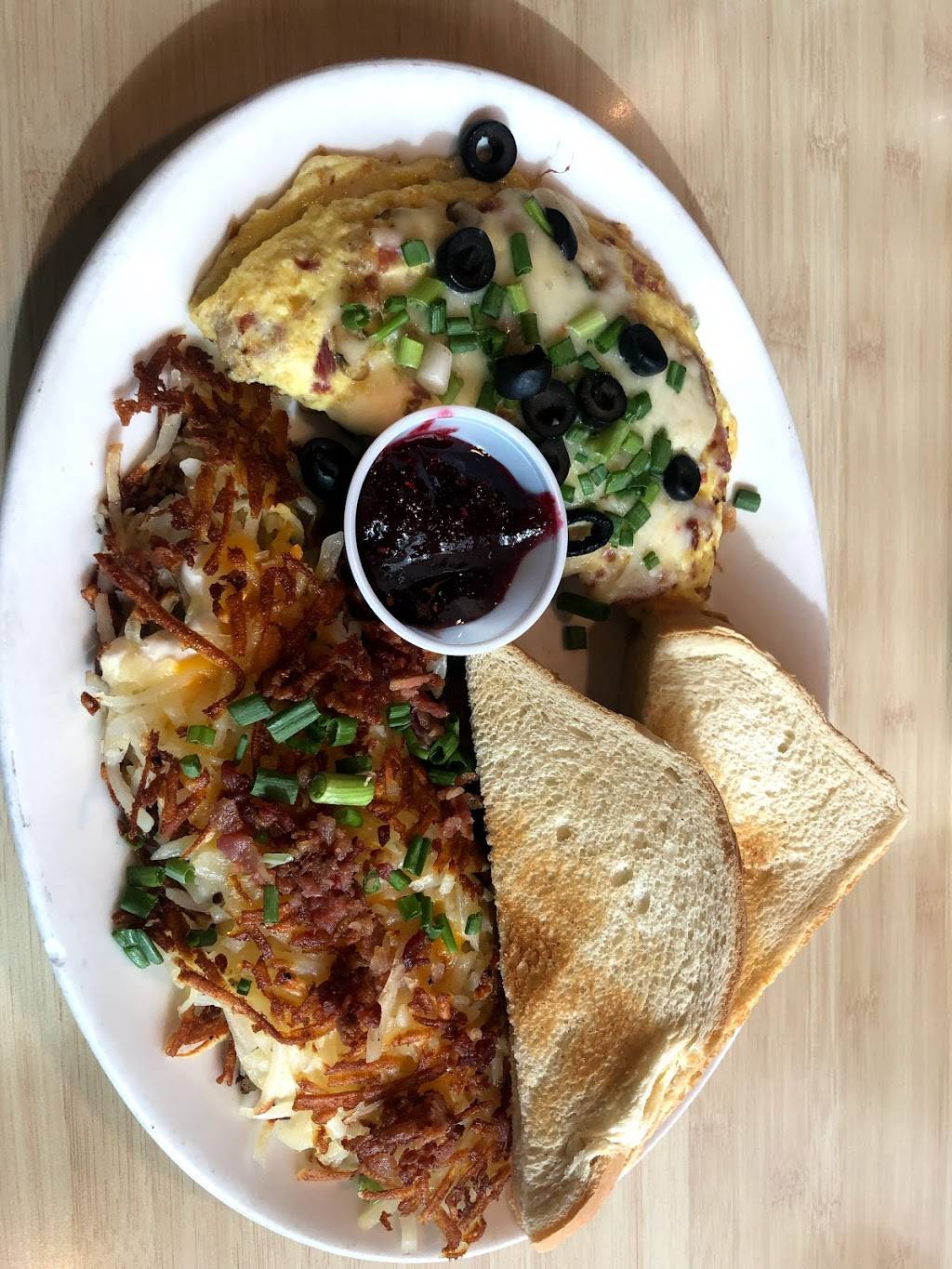 Sharis Cafe and Pies | bakery | 6035 SW Murray Blvd, Beaverton, OR 97008, USA | 5036433792 OR +1 503-643-3792