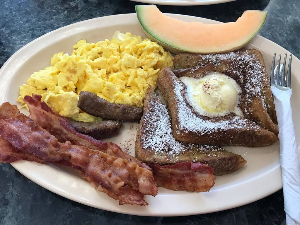 Legends Burgers | restaurant | 8775 Base Line Rd, Rancho Cucamonga, CA 91730, USA | 9099419555 OR +1 909-941-9555