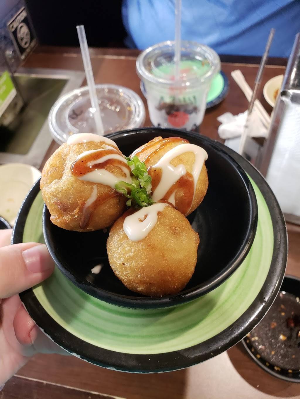 Kura Revolving Sushi Bar | restaurant | 19600 Vallco Pkwy Suite #160, Cupertino, CA 95014, USA | 4088610155 OR +1 408-861-0155