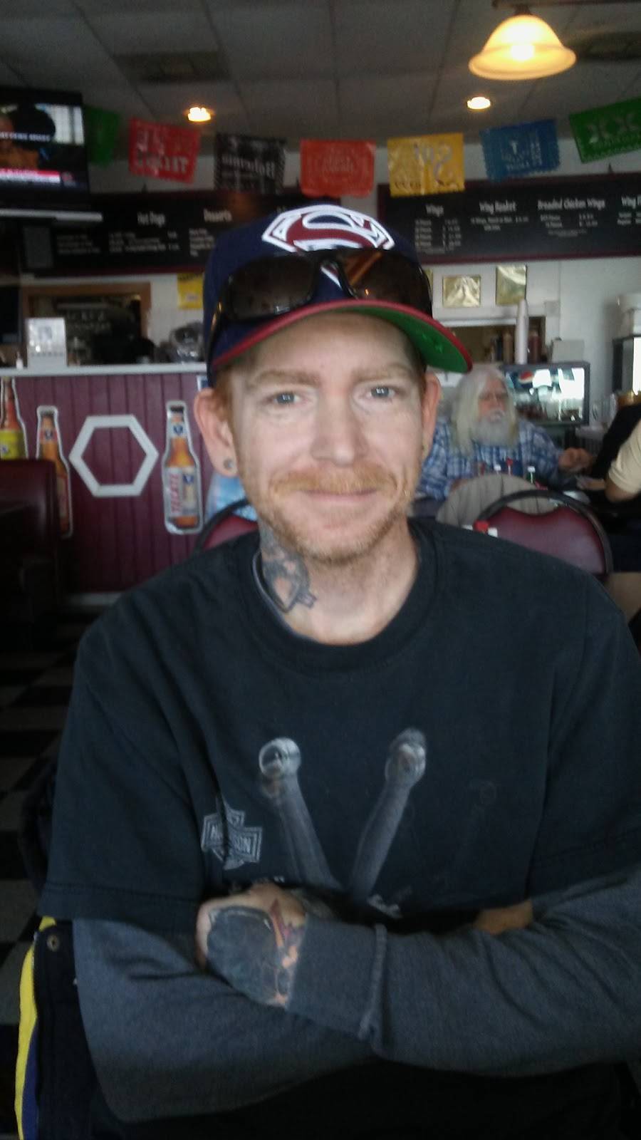 La Fondita | restaurant | 285 E Ash Ave, Decatur, IL 62526, USA | 2178721452 OR +1 217-872-1452