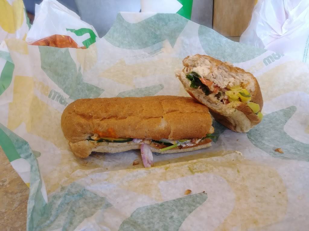 Subway Restaurants | restaurant | 24326 Southwest Fwy, Rosenberg, TX 77471, USA | 2813419788 OR +1 281-341-9788
