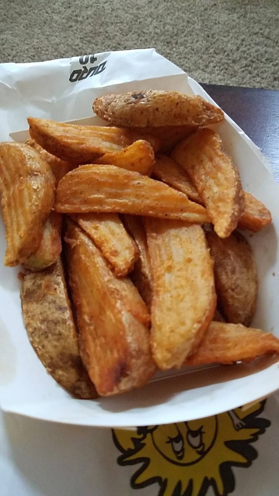Krispy Krunchy Chicken | restaurant | 871 E Florida Ave, Hemet, CA 92543, USA | 9516521055 OR +1 951-652-1055